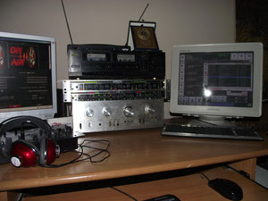 Radio Studio Five web-radio regia