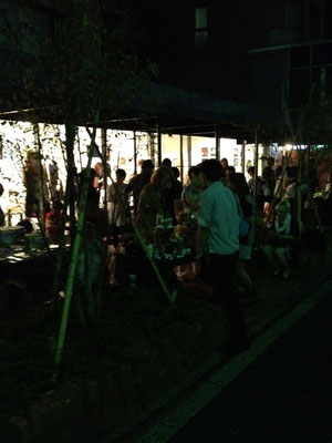 ラトビア夜市 盛況御礼 土曜社 どようしゃ doyosha