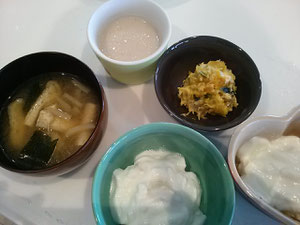 大阪兵庫で家事代行サービスの食事作りの朝食でマンゴーヨーグルト
