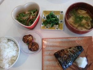 大阪兵庫で家事代行サービスの夕食作りでサバの塩焼き