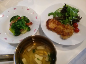 大阪兵庫で家事代行サービスの夕食作りでポークカツレツ