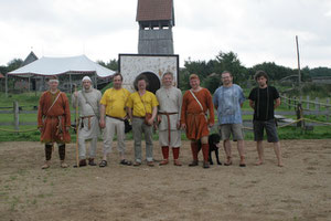 Die Teilnehmer, Beobachter und Preisrichter. V.l.n.r.: Buteo, Odo, Jaegoor, Isidorus, Jörn, Hermann, Fundi, Hubert. Und Gregor natürlich.