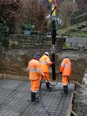 der erste Beton fliesst