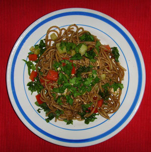 Spaghettisalat - lauwarm - mediterran