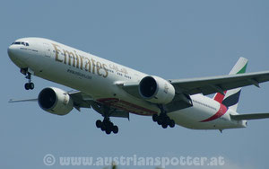 Emirates *** B 777-31H/ER *** A6-ECT