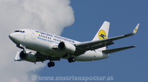 Ukraine International Airlines - UIA *** B 737-548 *** UR-GBE (ex UR-AAK Aerosvit Airlines )