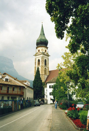 Der Dom auf dem Lande, die Kirche von St. Pauls mit ihrem 86 Meter hohen Kirchturm.