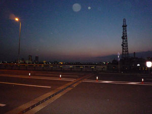 多摩川大橋で  夜景