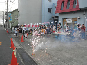 おまつりの最後は花火