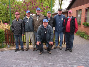 Martin, Eckard, Dieter, Karl-Heinz, Thomas, Günther u. vorne Burkhard