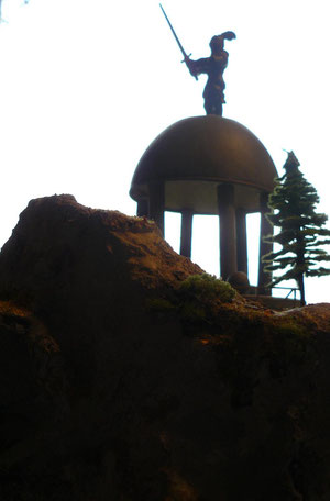 Ritterdenkmal im Glosshainer Gebirge