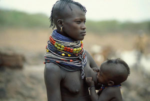 Giovane madre Turkana