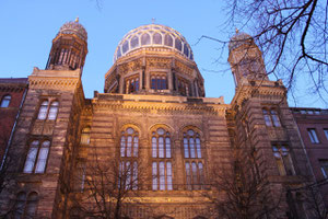 Historic Berlin - Synagogue in Oranienburger Straße