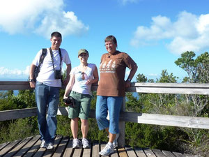 Geschafft - wir sind oben. David, Melissa und ich