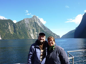 ...das ist das Panorama am Milford Sound