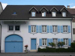 Hauptstrasse 42 mit Bürgerschüre