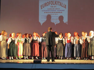 Auftritt des Salzburger Volksliedsingkreises in der Toskana
