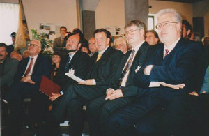 Gerhard Schröder 1997 bei der Verleihung der Stadtrechte für Sehnde, damals noch als Ministerpräsident des Landes Niedersachsen