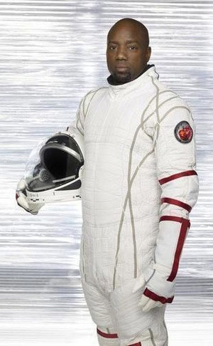 Ted Shaw ( Malik Yoba )