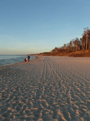 Wiosna na plaży w Ustce.