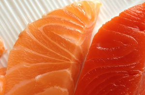 ___Salmone di allevamento_________________ Salmone selvatico