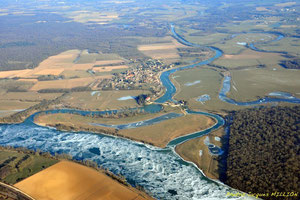 Le Confluent Saône-Seille, hiver 2012, la Saône est gelée.