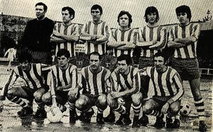 Villosa 1971/72, forman en Altzarrate de izquierda a derecha en la fila superior: Santamaría, Atxaerandio, Villa, Dueñas, Escalza y Ramírez Escudero. En la fila inferior y por el mismo: Otezabal, Legorburu, Urquijo, Bilbao y Lekue.