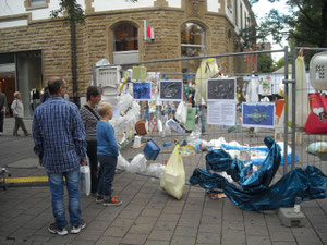 Plastik-Welt -Strassen-Installation Singen/Htw. September 2012