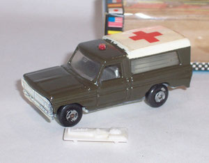 Nº 14 - Ford F100 Ambulancia Militar 2