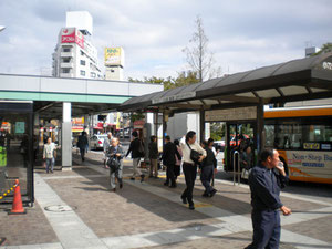 小岩駅南口バス停付近の画像