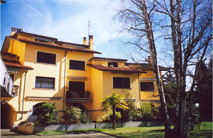 Lesa_Il porticciolo: Lago Maggiore Apartment Solcio di Lesa Lake View! Stresa is 7.5 km away.