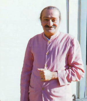 Meher Baba at Sydney's Mascot airport 11th August 1956 en route to Melbourne. Photo taken by Robert Rouse's father.l