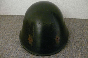 zwarte Nederlandse helm tevens gebruikt door Luchtbeschermingsdienst, brandweer en verzet