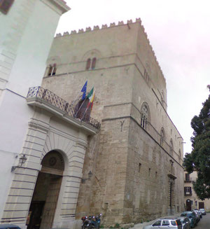 Palazzo Steri, Piazza Marina