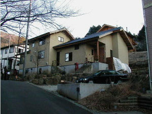 別荘地に建つ住宅