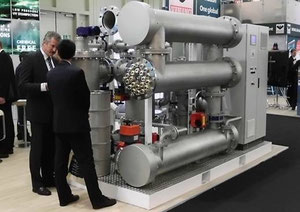 Abbildung 3: SMM 2010, Ballastwasser-Aufbereitungsanlage der Firma Aalborg für ein Seeschiff (Foto Dr. Hochhaus)