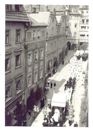 Glatz, um 1935, Fronleichnams-Prozession in der Schwedeldorfer Straße