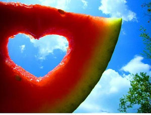 Herz aus Melone :D :* ♥