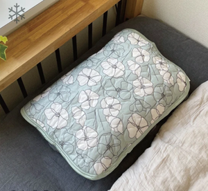 接触冷感のピローパッド  649円→ 380円(税込)  快適な睡眠をどうぞ♪