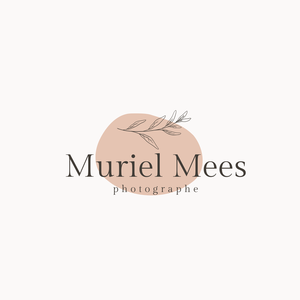 logo muriel mees photographe maternité et famille brignoles