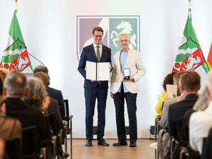 Ministerpräsident Hendrik Wüst und Reinhard Schmidt