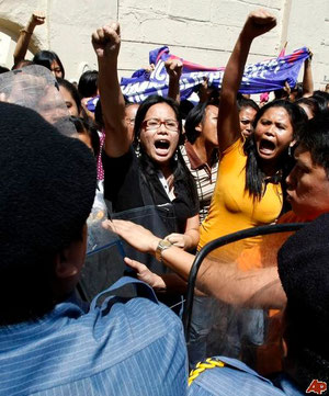 Demo mod prisforhøjelser i Manila