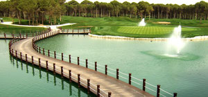 Ausblick auf die beiden Sueno-Golf-Course, Belek. Foto Rainer Sturm stormpic.de