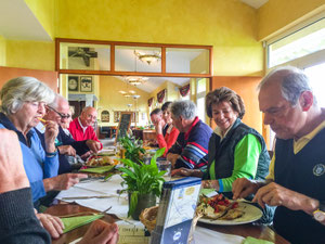 Die versammelte Truppe vor dem Golfstart