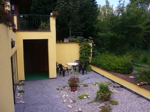 Eingang über die Terrasse