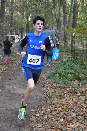 Janek Betting lief ein beeindruckendes Rennen über 2,5 km der U18.