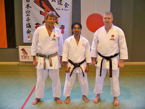 v.l.  Frank Berg, mehrfacher Weltmeister Julian Chees und Thomas Ufert (4.Platz WM Kata 2002 in Cardiff/Wales)