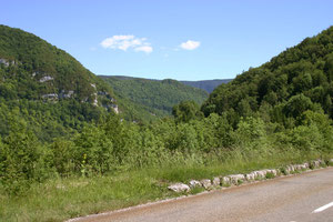 Hochfläche mit Einschnitten