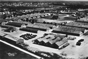 la caserne de Royallieu, transformée en camp de concentration