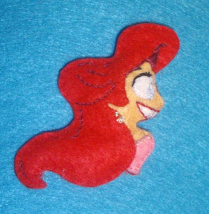 broche de fieltro la sirenita